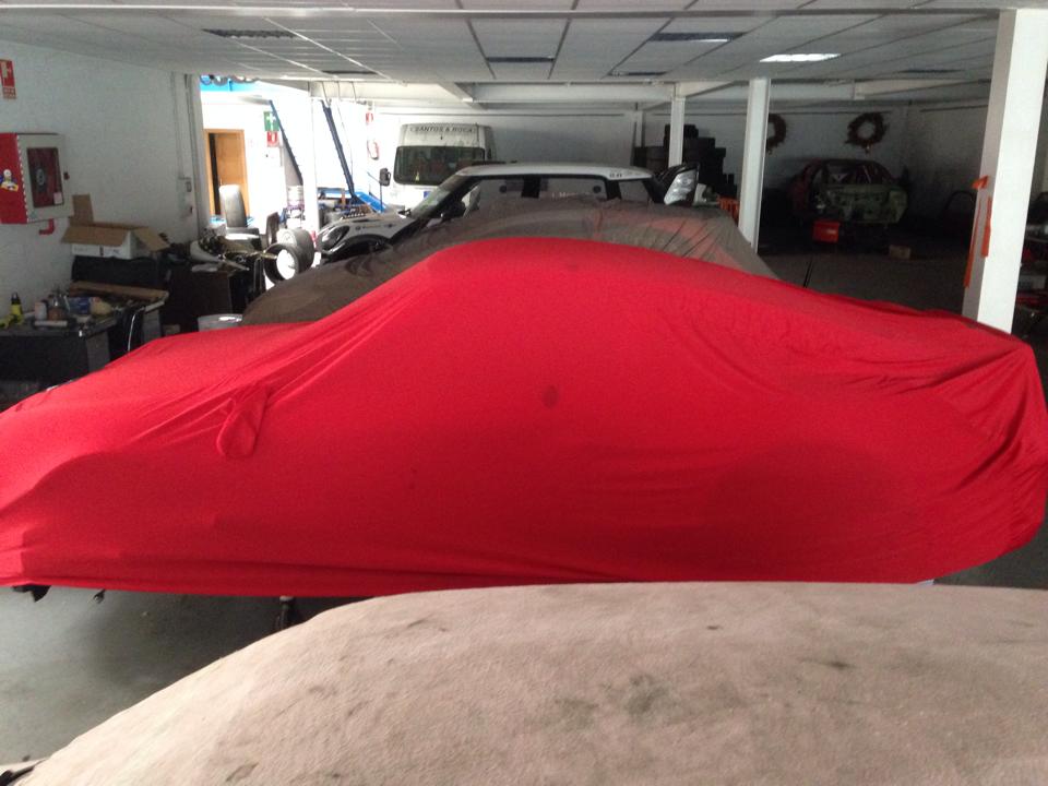 Los Burgo y su Porsche… casi listos para empezar