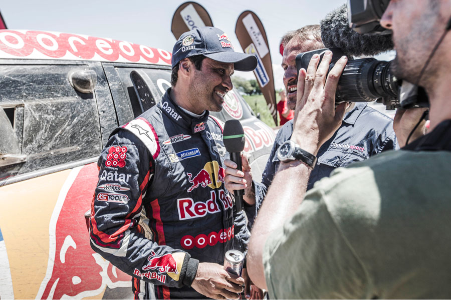 Nasser Al-Attiyah no pierde la sonrisa.