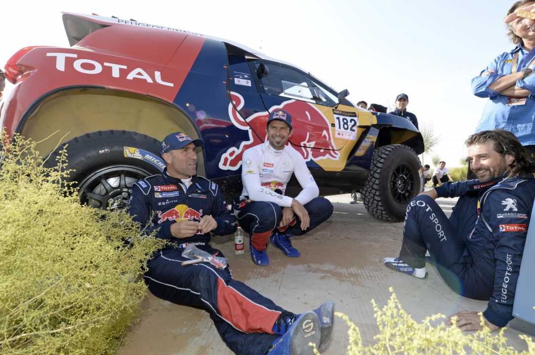 Los Peugeot, «a tope» en el China Silk Road Rally