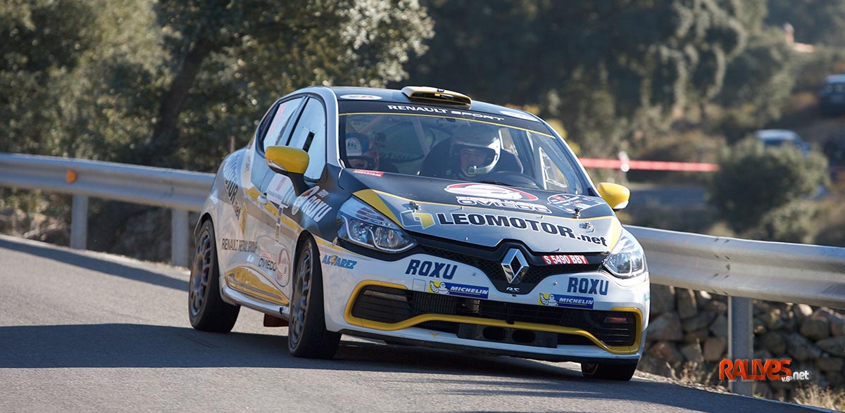 12 pilotos en la final del Clio R3T Trophy