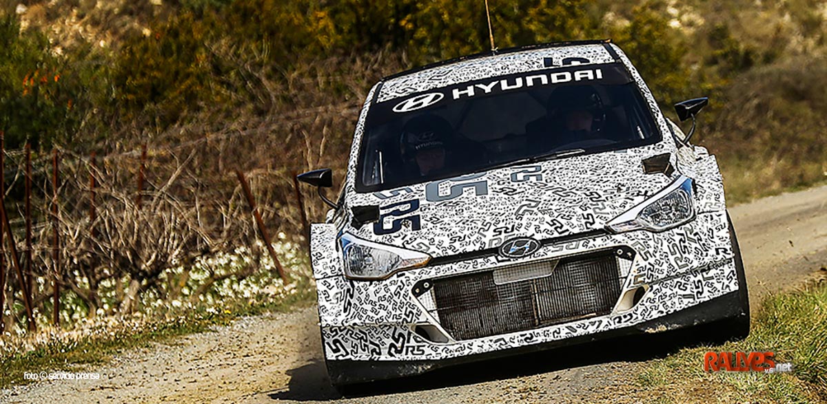 El Hyundai i20 R5 ya rueda en asfalto