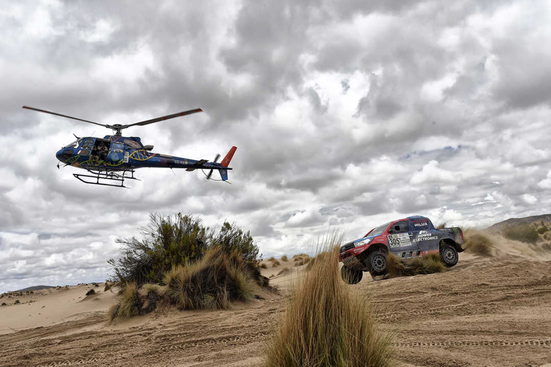 Nani Roma alcanza el podio del Dakar. Ahora toca mantenerlo