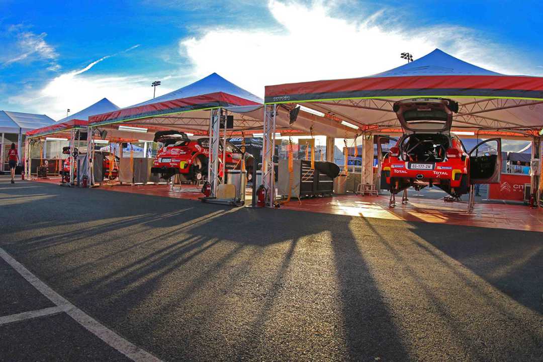 Stéphane Lefebvre, Craig Breen y Kris Meeke listos para la batalla después del shakedown