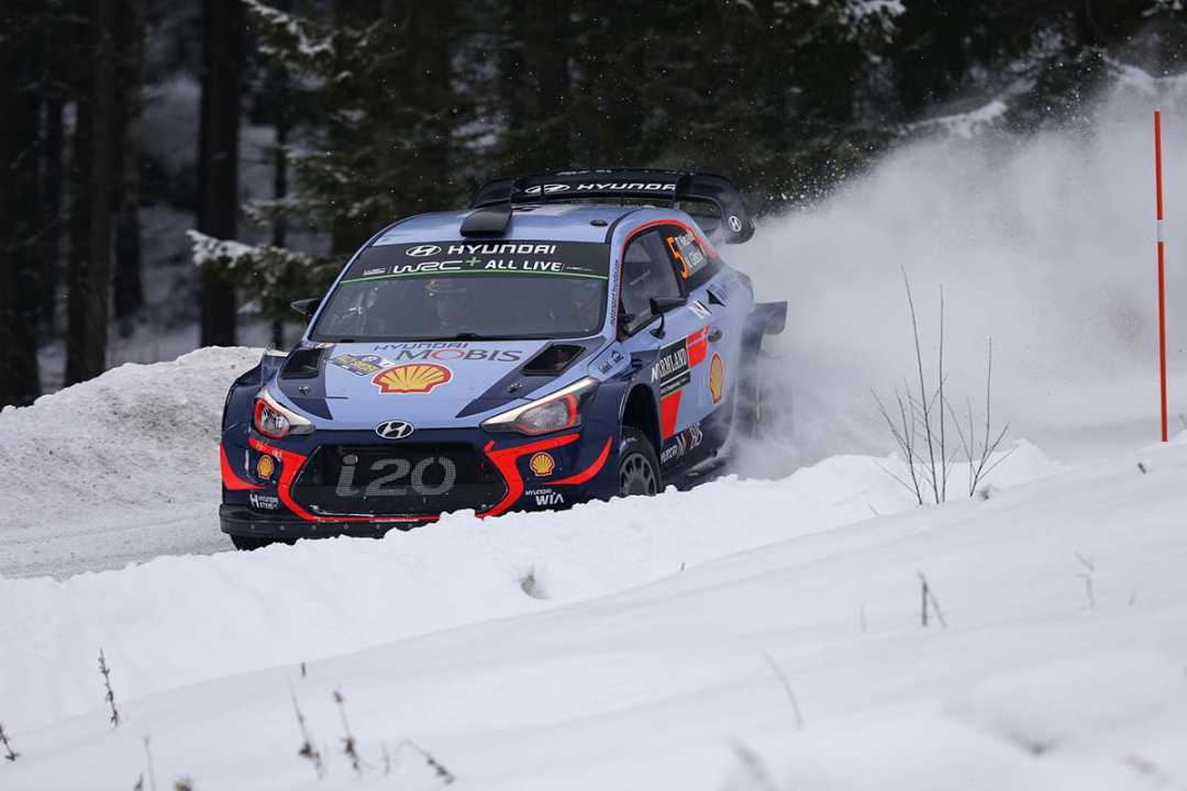 Thierry Neuville: «No iba a presionar en el Power Stage porque la victoria significaba demasiado para arriesgar»