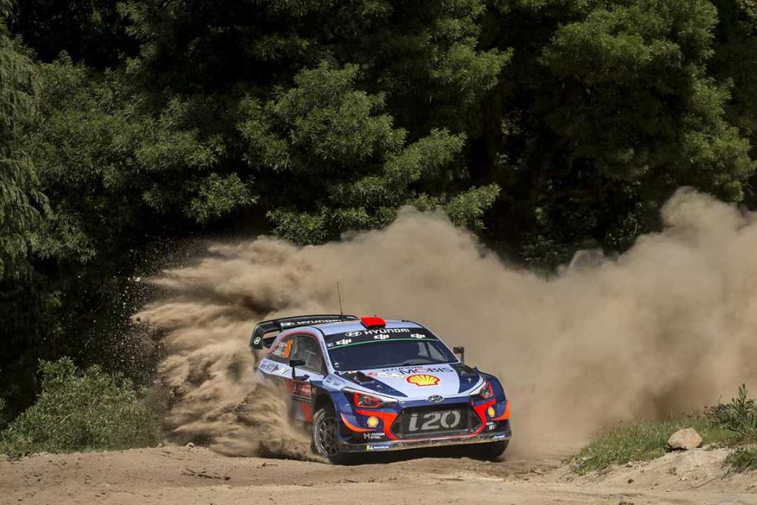 Dani Sordo: «Estoy decepcionado de no haber terminado en el podio después de un fin de semana muy prometedor»