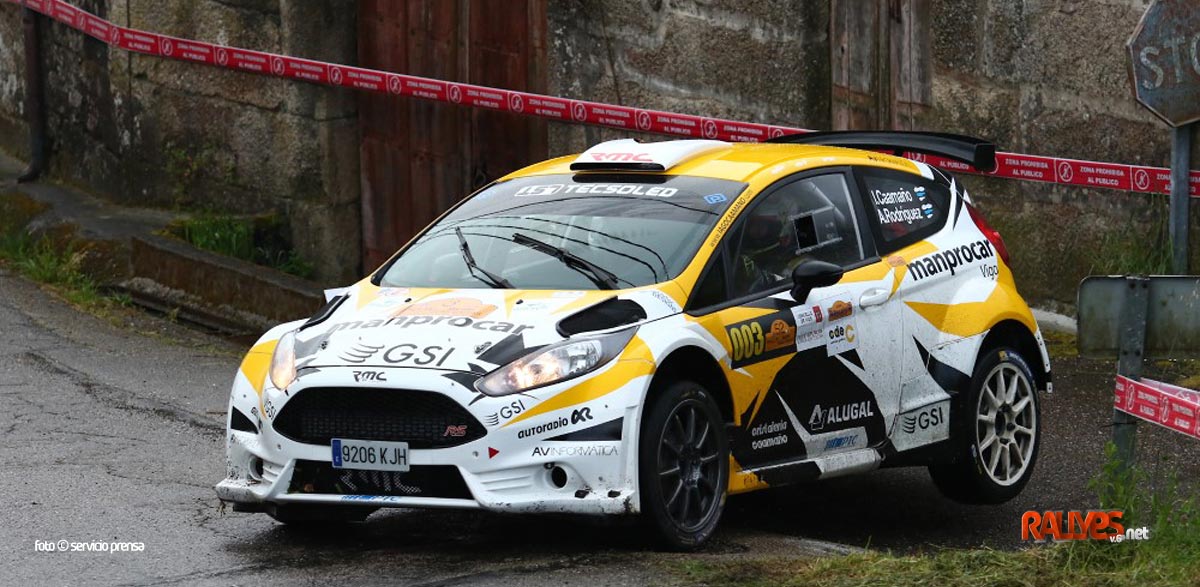Rallye de Narón: Iago Caamaño llega líder