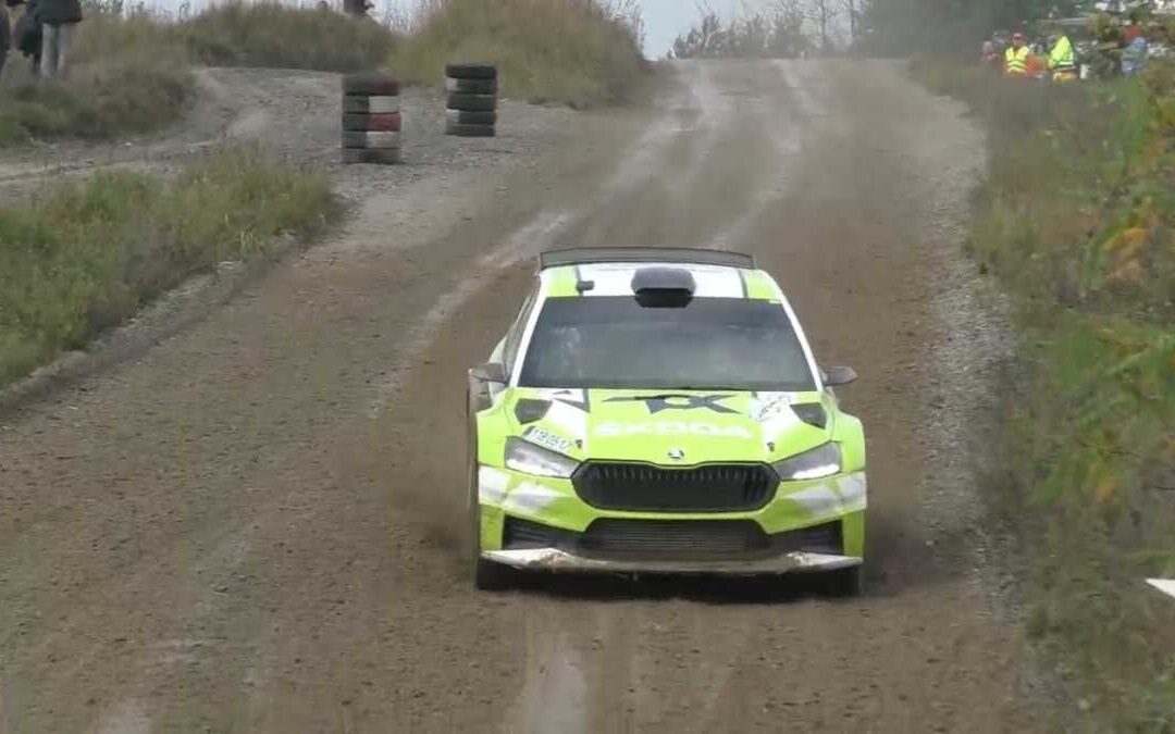 Andreas Mikkelsen gana en el debut del nuevo Skoda Fabia R2 Rally2